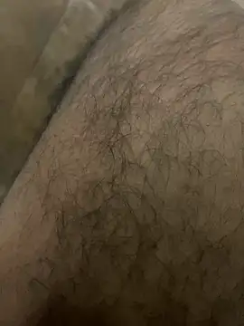 Snapshot of Binuthomas chatting on October 27, 2025, 10:25 pm Binuthomas online show from October 27, 2025, 10:25 pm