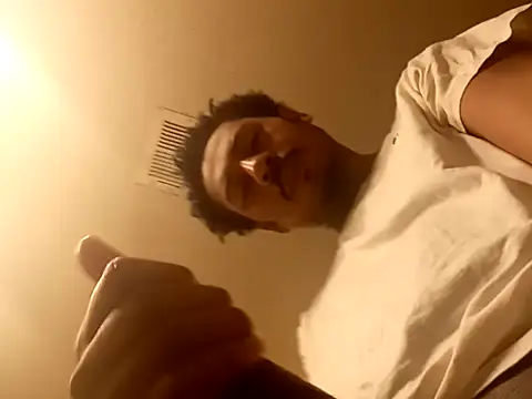 Snapshot of Yungandhungd chatting on September 27, 2025, 12:21 pm Yungandhungd online show from September 27, 2025, 12:21 pm