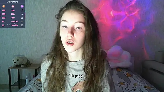 Snapshot of eskatmi chatting on October 10, 2025, 12:31 am eskatmi online show from October 10, 2025, 12:31 am