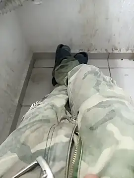 Snapshot of sanf8z chatting on October 12, 2025, 5:17 am sanf8z online show from October 12, 2025, 5:17 am