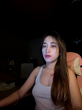 Snapshot of Yummiiieee28 chatting on November 5, 2025, 8:20 pm Yummiiieee28 online show from November 5, 2025, 8:20 pm