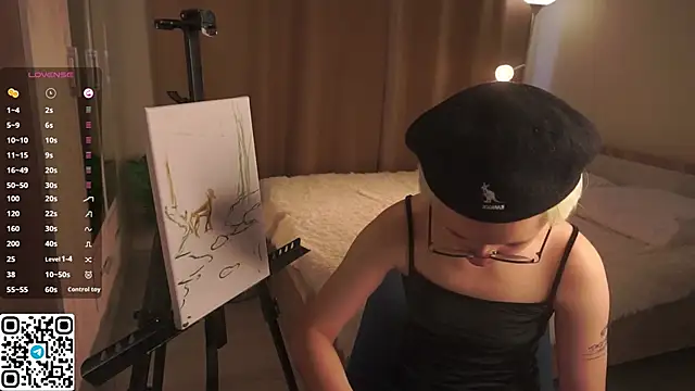 Snapshot of MargertDoyen chatting on October 18, 2025, 5:32 am MargertDoyen online show from October 18, 2025, 5:32 am