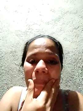 Snapshot of bomb_shiela chatting on October 21, 2025, 12:17 pm bomb shiela online show from October 21, 2025, 12:17 pm