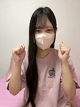 noa uxu online show from September 29, 2025, 1:11 am