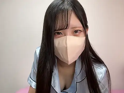 noa uxu online show from October 13, 2025, 12:32 am