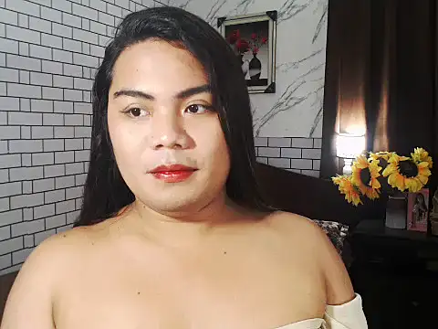 Snapshot of TSbrianaHugeCock chatting on October 3, 2025, 1:13 am TSbrianaHugeCock online show from October 3, 2025, 1:13 am