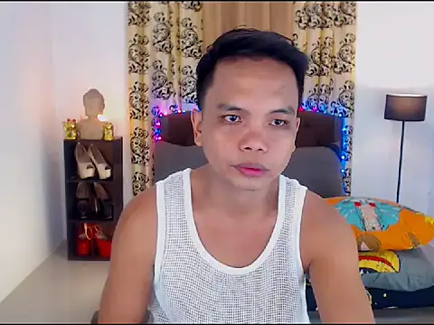 Snapshot of XExtraServiceManX chatting on September 21, 2025, 3:30 am XExtraServiceManX online show from September 21, 2025, 3:30 am