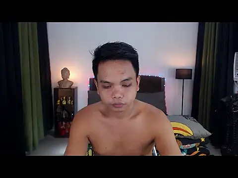 Snapshot of XExtraServiceManX chatting on October 3, 2025, 1:13 am XExtraServiceManX online show from October 3, 2025, 1:13 am