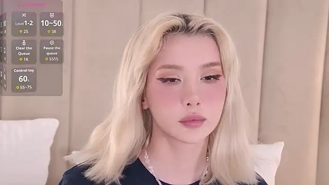 Snapshot of Nesolla chatting on September 11, 2025, 1:33 pm Nesolla online show from September 11, 2025, 1:33 pm