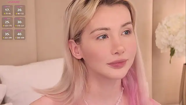 Snapshot of Nesolla chatting on October 21, 2025, 7:03 pm Nesolla online show from October 21, 2025, 7:03 pm