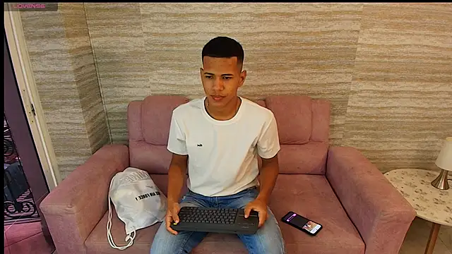 Snapshot of KingStark_ chatting on October 11, 2025, 11:20 am KingStark online show from October 11, 2025, 11:20 am