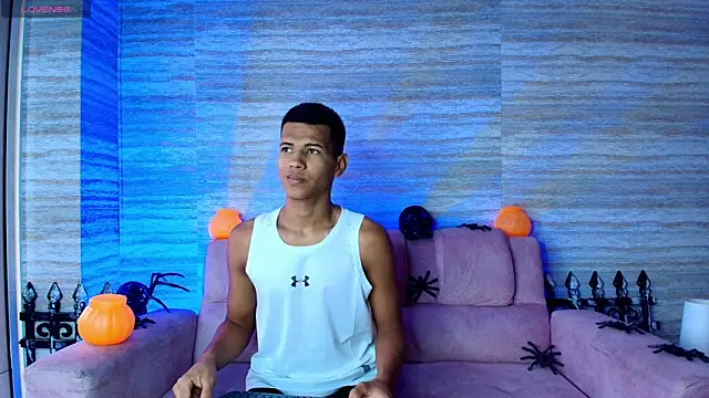 Snapshot of KingStark_ chatting on October 16, 2025, 11:55 am KingStark online show from October 16, 2025, 11:55 am
