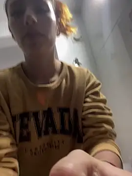 Snapshot of AriaBliss- chatting on September 30, 2025, 9:47 am AriaBliss- online show from September 30, 2025, 9:47 am