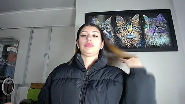 Snapshot of AriaBliss- chatting on October 13, 2025, 6:57 am AriaBliss- online show from October 13, 2025, 6:57 am