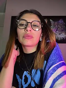 Snapshot of AriaBliss- chatting on October 14, 2025, 8:48 am AriaBliss- online show from October 14, 2025, 8:48 am