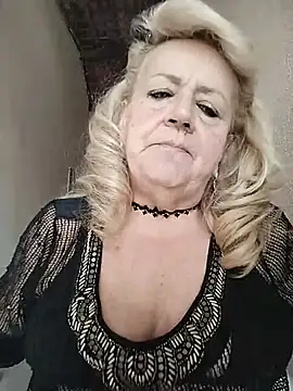 Snapshot of Belladama61 chatting on September 27, 2025, 12:21 pm Belladama61 online show from September 27, 2025, 12:21 pm