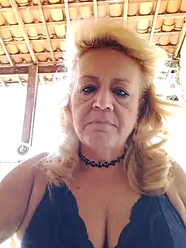 Snapshot of Belladama61 chatting on September 30, 2025, 11:04 am Belladama61 online show from September 30, 2025, 11:04 am