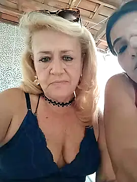 Snapshot of Belladama61 chatting on October 6, 2025, 11:51 am Belladama61 online show from October 6, 2025, 11:51 am