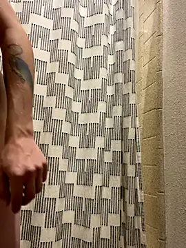 mitch kamm online show from October 1, 2025, 5:13 am