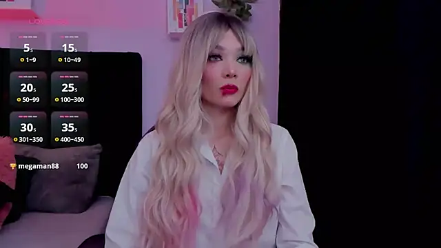 Snapshot of emmabridgerton chatting on October 14, 2025, 9:48 pm emmabridgerton online show from October 14, 2025, 9:48 pm