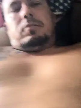 Snapshot of kdaddyj chatting on October 3, 2025, 12:24 pm kdaddyj online show from October 3, 2025, 12:24 pm