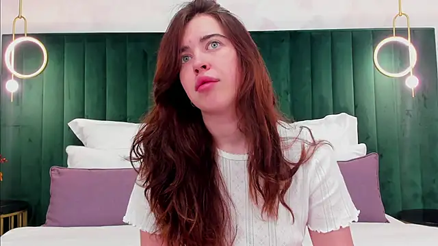 Snapshot of KimberlyBond chatting on October 1, 2025, 3:07 pm KimberlyBond online show from October 1, 2025, 3:07 pm