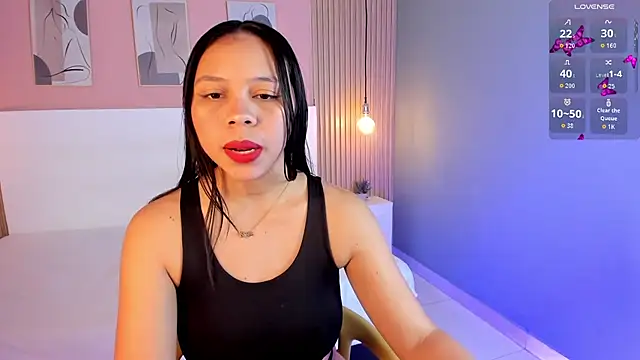 Snapshot of candy_lux30 chatting on September 9, 2025, 4:01 am candy lux30 online show from September 9, 2025, 4:01 am