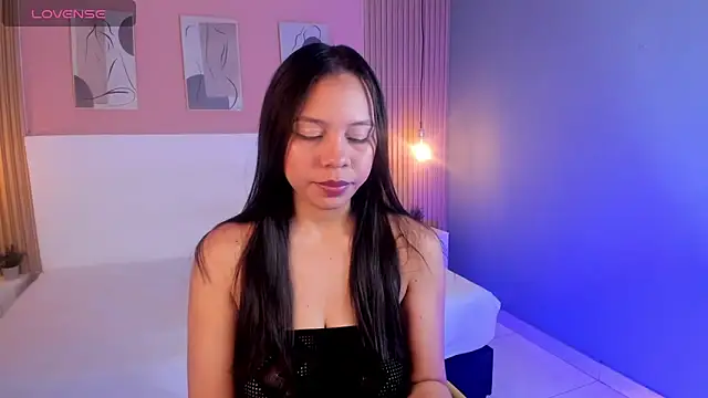 Snapshot of candy_lux30 chatting on October 17, 2025, 3:42 am candy lux30 online show from October 17, 2025, 3:42 am