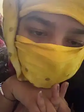 Snapshot of crazy111girl chatting on September 18, 2025, 10:50 am crazy111girl online show from September 18, 2025, 10:50 am