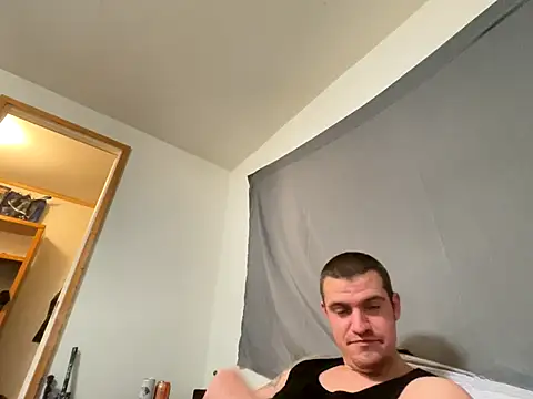 Snapshot of cumitted chatting on November 7, 2025, 10:15 am cumitted online show from November 7, 2025, 10:15 am