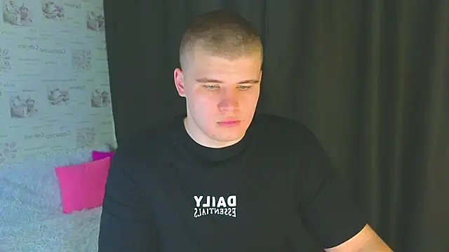 Snapshot of kittenmurr chatting on September 20, 2025, 9:27 pm kittenmurr online show from September 20, 2025, 9:27 pm