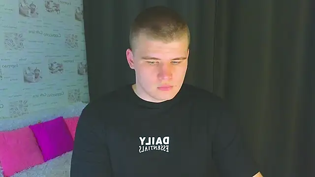 Snapshot of kittenmurr chatting on September 24, 2025, 6:44 pm kittenmurr online show from September 24, 2025, 6:44 pm