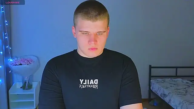 Snapshot of kittenmurr chatting on November 4, 2025, 9:36 pm kittenmurr online show from November 4, 2025, 9:36 pm