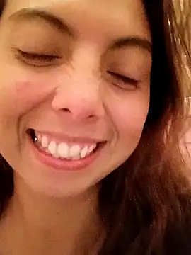 Snapshot of MoonBlueSex chatting on October 19, 2025, 4:57 am MoonBlueSex online show from October 19, 2025, 4:57 am