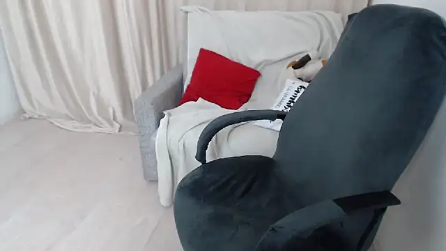 Snapshot of AdelinaLawson chatting on March 19, 2025, 6:34 pm AdelinaLawson online show from March 19, 2025, 6:34 pm