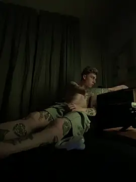 Snapshot of davesinner chatting on November 13, 2025, 3:49 am davesinner online show from November 13, 2025, 3:49 am