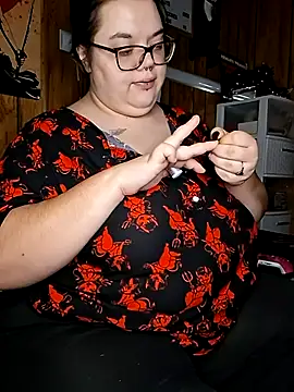 Snapshot of GoddessDess chatting on October 26, 2025, 8:15 pm GoddessDess online show from October 26, 2025, 8:15 pm