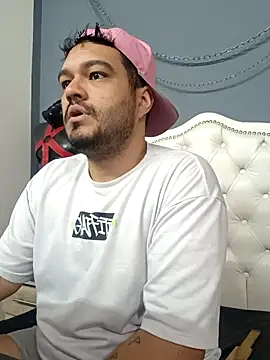 Snapshot of Stevens_db chatting on September 14, 2025, 7:35 pm Stevens db online show from September 14, 2025, 7:35 pm