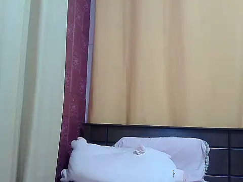 Snapshot of Elara8309 chatting on September 29, 2025, 5:45 am Elara8309 online show from September 29, 2025, 5:45 am