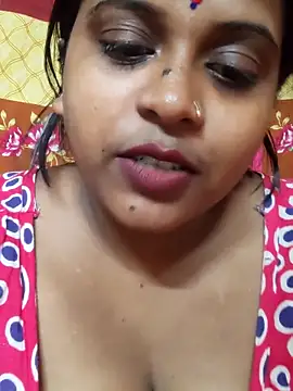 Snapshot of Hot-Show2 chatting on October 11, 2025, 9:52 am Hot-Show2 online show from October 11, 2025, 9:52 am