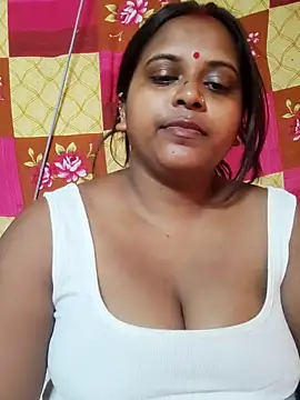 Snapshot of Hot-Show2 chatting on October 17, 2025, 9:56 am Hot-Show2 online show from October 17, 2025, 9:56 am