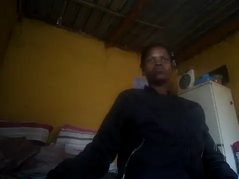 Snapshot of Caramelchick01 chatting on September 25, 2025, 7:45 am Caramelchick01 online show from September 25, 2025, 7:45 am