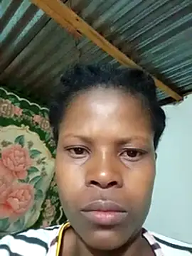 Snapshot of Caramelchick01 chatting on October 20, 2025, 11:27 pm Caramelchick01 online show from October 20, 2025, 11:27 pm