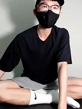 Snapshot of CYCYCYCYCY chatting on September 22, 2025, 1:02 pm CYCYCYCYCY online show from September 22, 2025, 1:02 pm