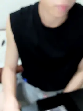 Snapshot of CYCYCYCYCY chatting on October 7, 2025, 2:14 pm CYCYCYCYCY online show from October 7, 2025, 2:14 pm