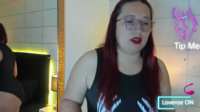 Snapshot of fieryluciana chatting on October 3, 2025, 4:20 am fieryluciana online show from October 3, 2025, 4:20 am