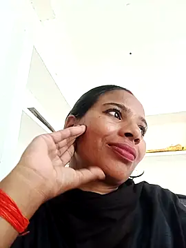 Snapshot of Rubi_sarma chatting on September 28, 2025, 11:37 am Rubi sarma online show from September 28, 2025, 11:37 am