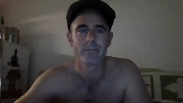 Snapshot of whatYwantMorrre chatting on October 9, 2025, 2:26 pm whatYwantMorrre online show from October 9, 2025, 2:26 pm