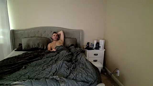 Snapshot of Ty_lerDavid chatting on September 24, 2025, 4:54 pm Ty lerDavid online show from September 24, 2025, 4:54 pm