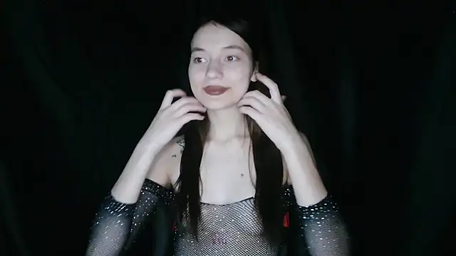 Snapshot of Liza-Kitty chatting on September 17, 2025, 8:10 pm Liza-Kitty online show from September 17, 2025, 8:10 pm